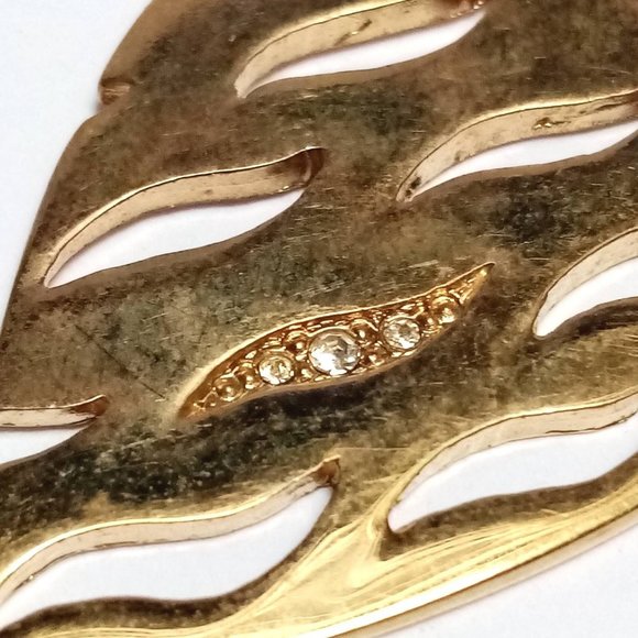 Golden vintage Earrings, 1990s retro Clip On Drop, Leaf shaped with Rhinestone, - Picture 8 of 9